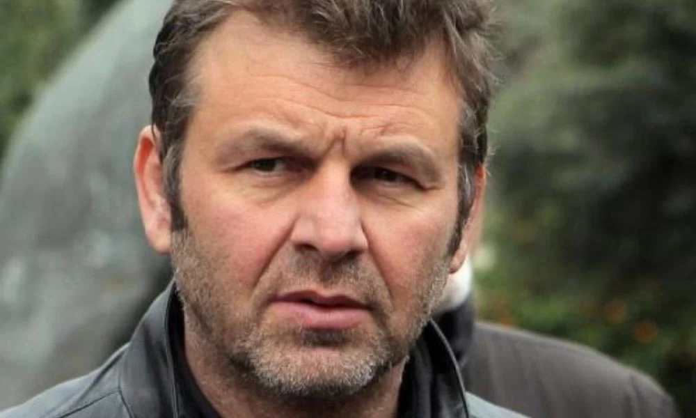 Απόστολος Γκλέτσος: Έχω εκμεταλλευτεί την ισχύ μου σε συνάδελφο και ζητώ συγγνώμη (βίντεο)